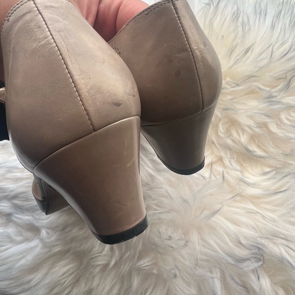 Salvatore Ferragamo shoes - Picture 8 of 15